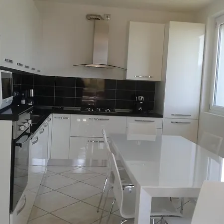 Casa Azalea בית נופש *